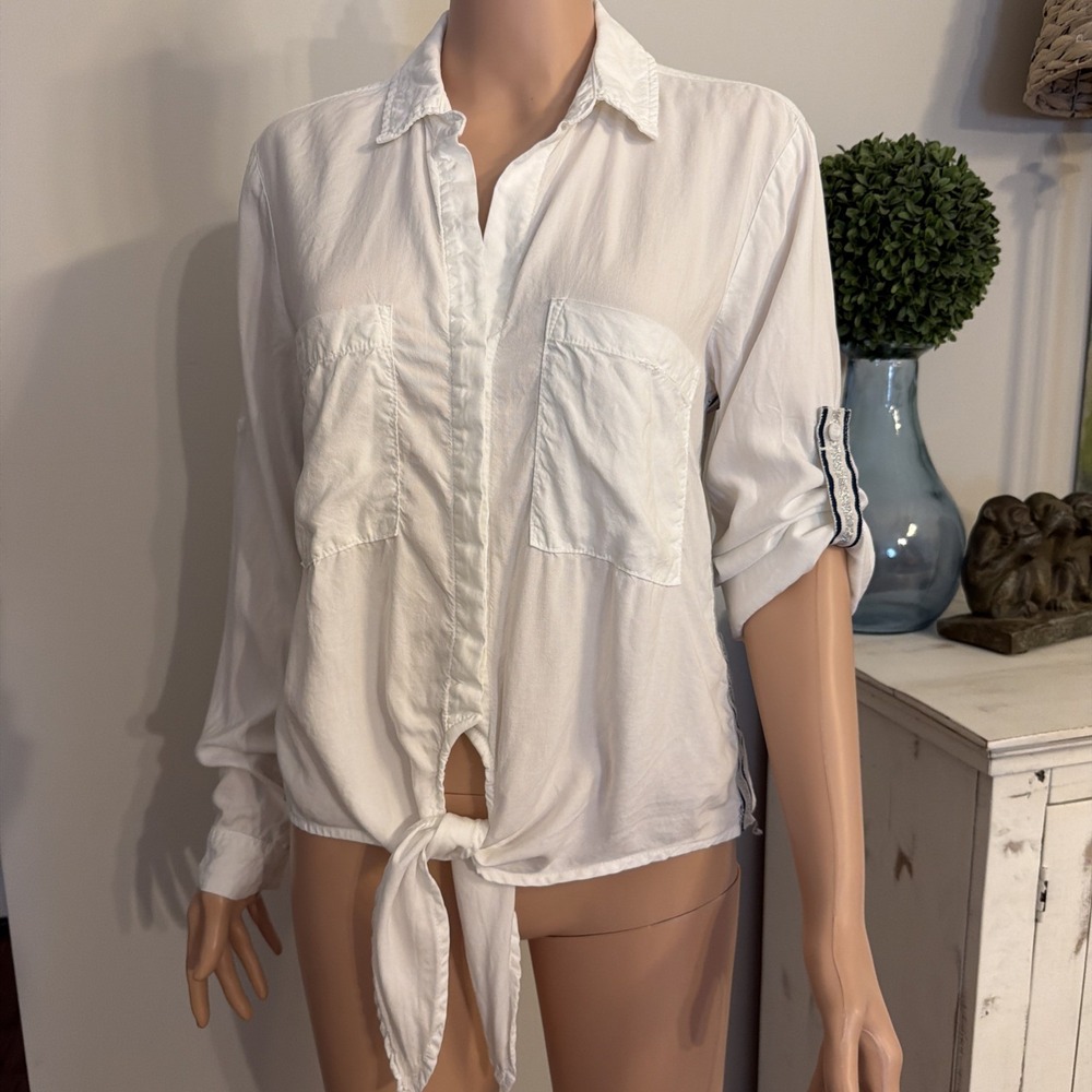 Cloth & Stone Anthropologie Women's S White Button Up Roll Tab Sleeves City